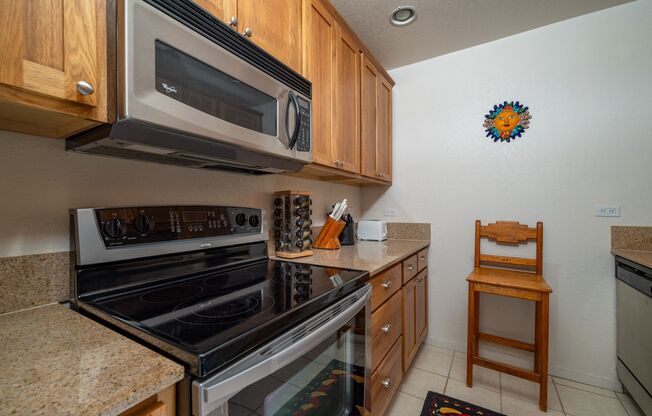 1 bed, 1 bath, $1,800, Unit UNIT 40