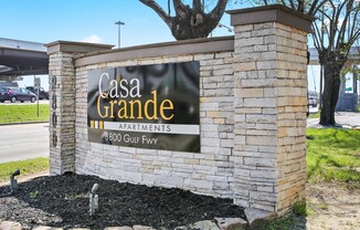 Casa Grande Apartments