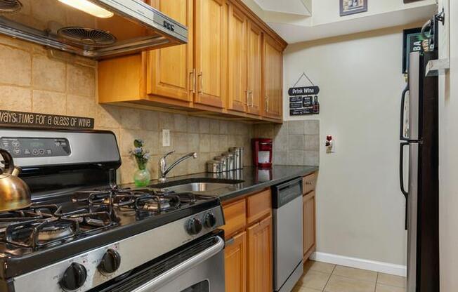 23 23 31 AVE