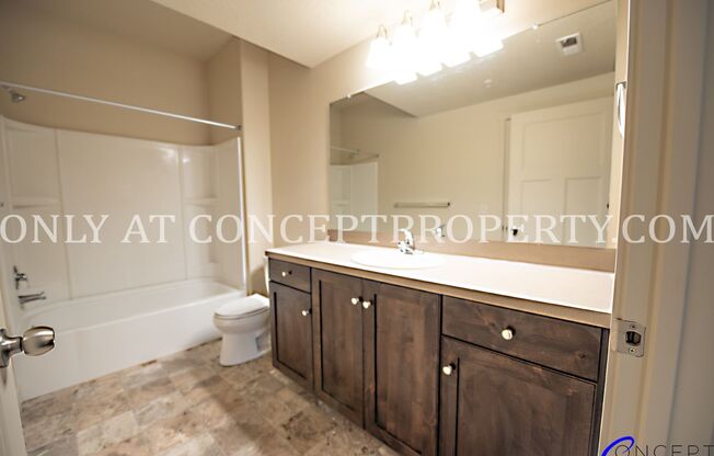 1 bed, 1 bath, 775 sqft, $1,199, Unit 432