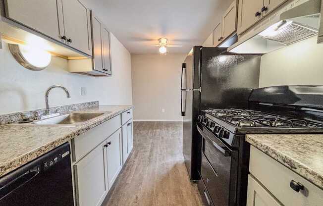 Apartments with updated kitchens in Warren, MI
