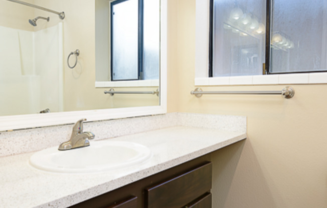 2 beds, 1 bath, 834 sqft, $1,995, Unit 1-107