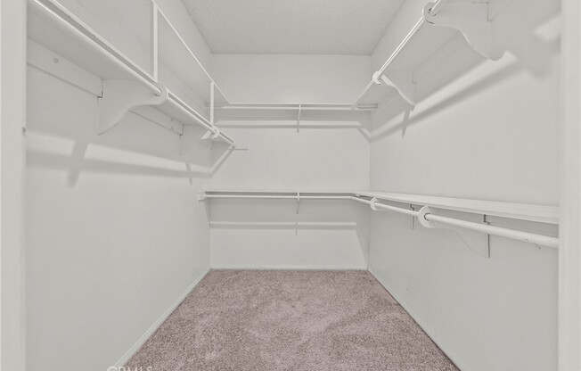 2 beds, 2 baths, 1,571 sqft, $2,995, Unit 203