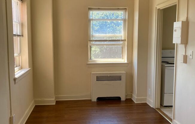 1 bed, 1 bath, 623 sqft, $1,000, Unit C63