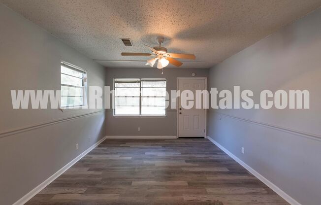 3 beds, 1 bath, $1,025