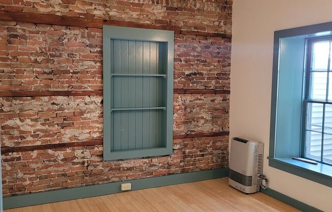 1 bed, 1 bath, 660 sqft, $1,795, Unit Apt. B