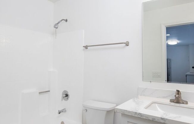 2 beds, 2 baths, 965 sqft, $2,995, Unit 217