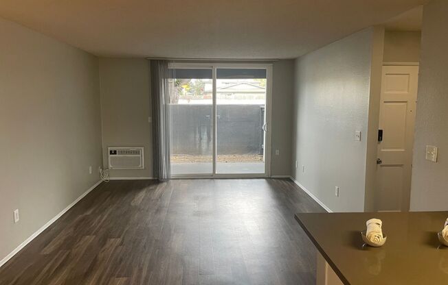 1 bed, 1 bath, 750 sqft, $2,575, Unit A002