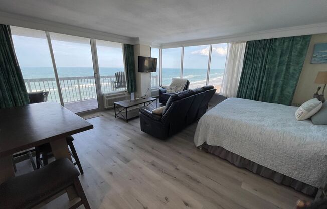 Oceanfront Corner View Condo - BEST VIEW & Wake up to the Oceanview from bed! DEPOSIT-FREE Renting option thru OBLIGO! Deposit Alternative available.