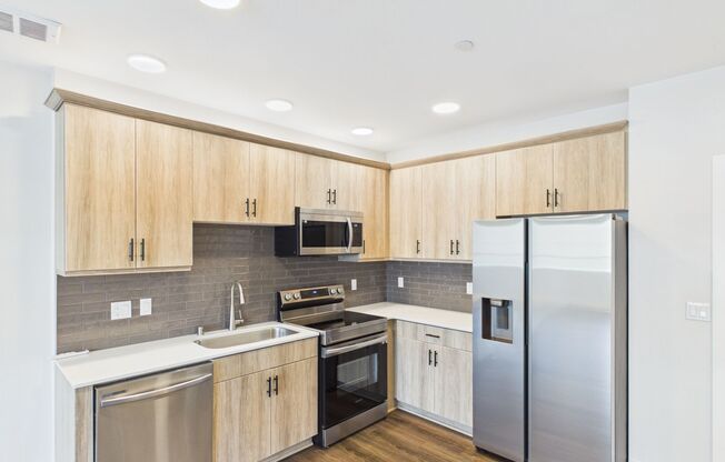2 beds, 2 baths, $3,045, Unit 301