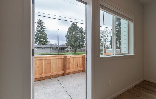 2 beds, 1.5 baths, 921 sqft, $1,795, Unit 103