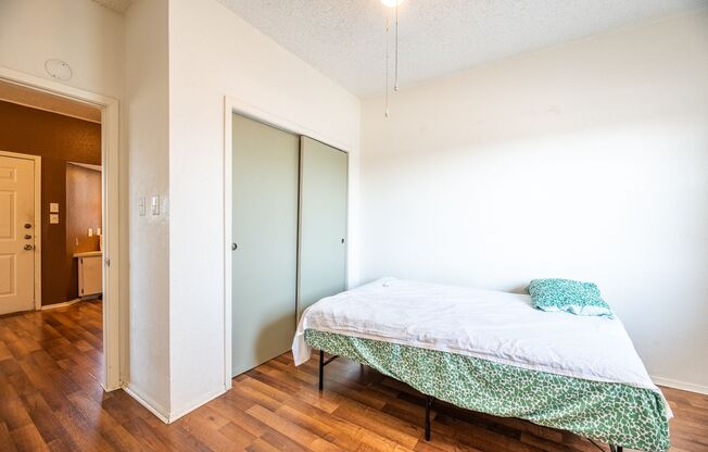 1 bed, 1 bath, $1,100