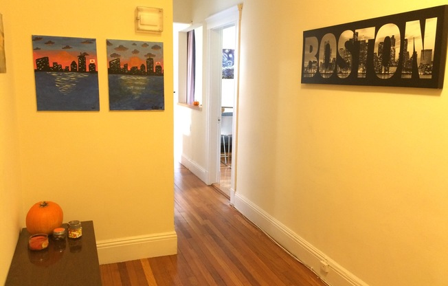 1 bed, 1 bath, 577 sqft, $2,400, Unit 01-057