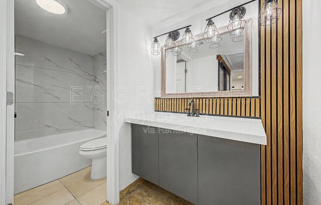 2 beds, 2 baths, 874 sqft, $1,695, Unit Unit 141