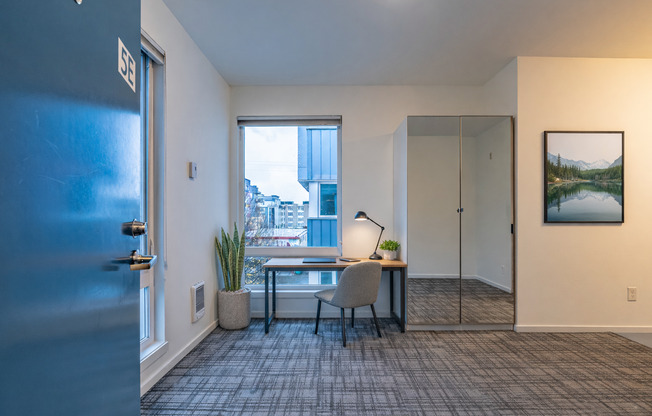 Studio, 1 bath, 157 sqft, $925, Unit 4D