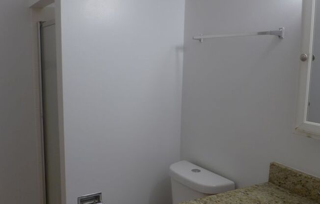 2 beds, 2 baths, 1,250 sqft, $2,850, Unit 05C
