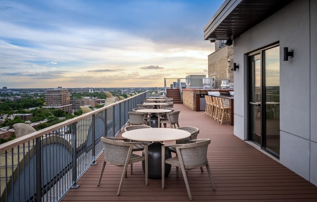 Rooftop Lounge at the Belden Stratford in Chicago, IL 60614