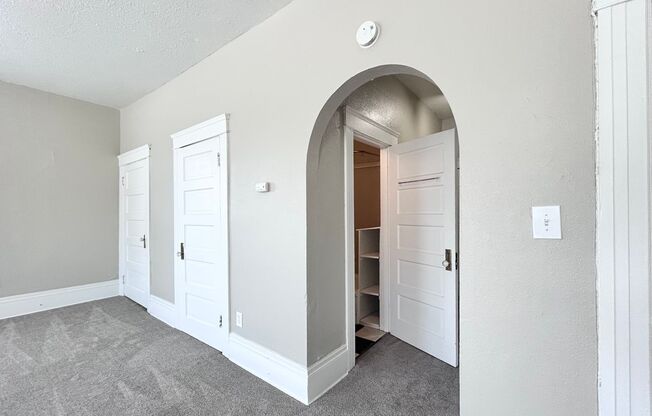 Studio, 1 bath, 500 sqft, $1,095, Unit 08