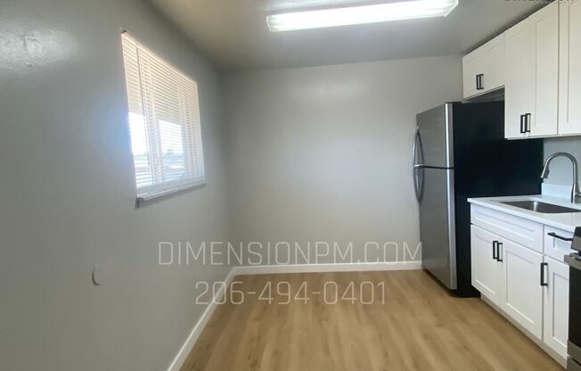 2 beds, 1 bath, 800 sqft, $1,155, Unit #9T