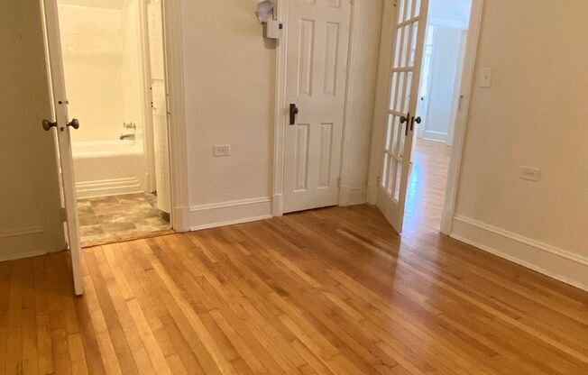 1 bed, 1 bath, 450 sqft, $1,299, Unit 107-3B