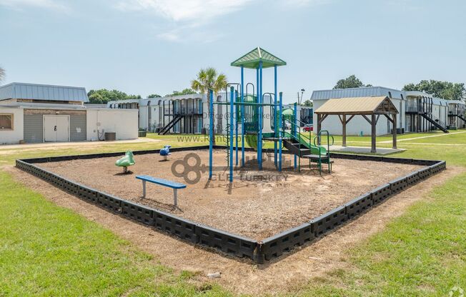 1 bed, 1 bath, 745 sqft, $710