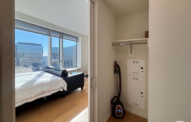 Studio, 1 bath, 480 sqft, $2,500, Unit 2305