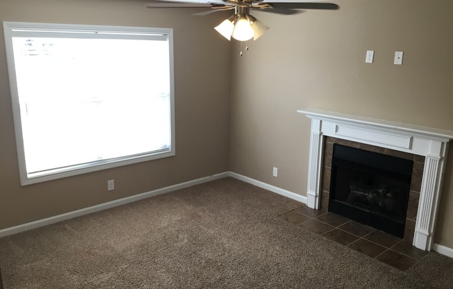 3 Bedroom 2 1/2 Bath Pet Friendly Home For Rent!