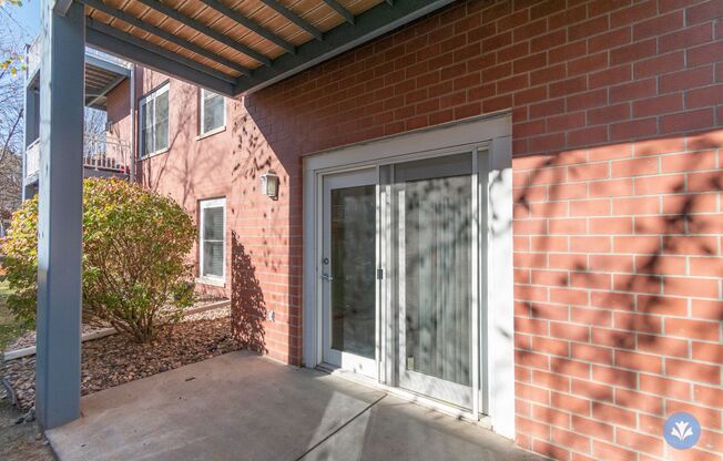 1 bed, 1 bath, 882 sqft, $1,210, Unit CT-6