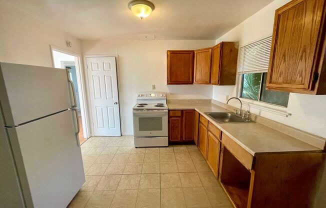 2 beds, 1 bath, 700 sqft, $2,000, Unit 2340