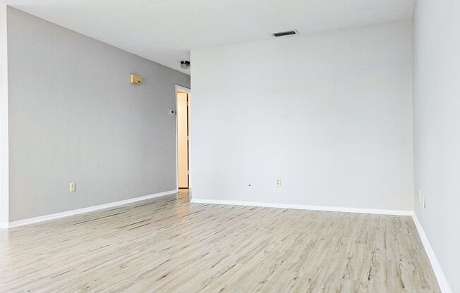 Charming 2-Bedroom Home in Prime Location!