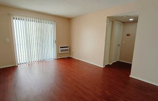 2050 S EUCLID AVE