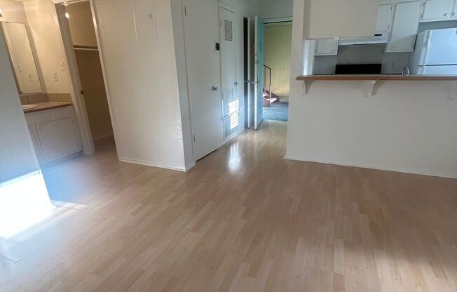 Studio, 1 bath, 400 sqft, $1,125, Unit WWK-404