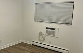 1 bed, 1 bath, $700, Unit 10960 Balfour Road 14