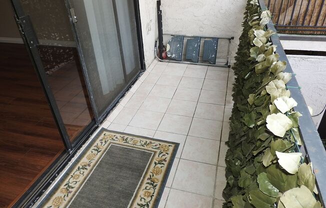 1 bed, 1 bath, $2,200, Unit #226