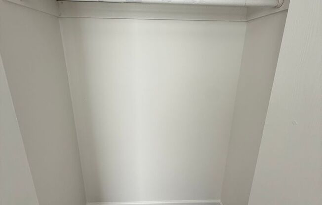 2 beds, 1 bath, 775 sqft, $895, Unit 356N