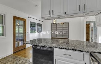 6232 HENRY FRD DR