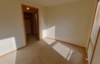 2 beds, 1 bath, $1,600, Unit 1856 Onyx Alley