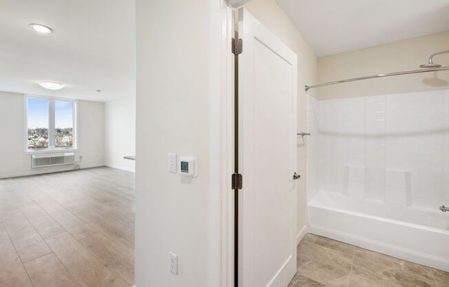 Studio, 1 bath, 450 sqft, $2,095, Unit 5C