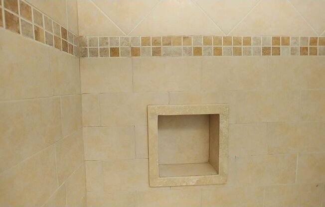 2 beds, 2 baths, 940 sqft, $2,950, Unit 515