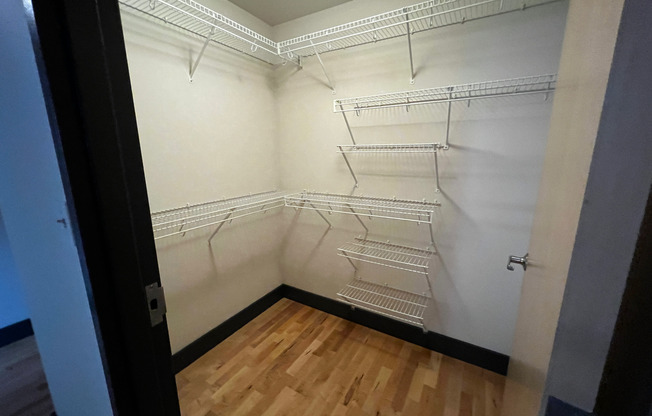 1 bed, 1 bath, 715 sqft, $1,365, Unit 248
