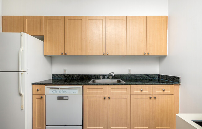 3 beds, 2 baths, 1,295 sqft, $8,250, Unit 19A