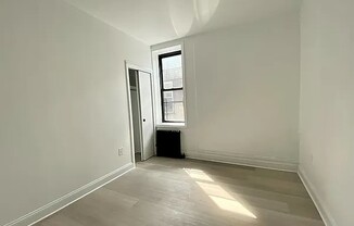 2 beds, 1 bath, $2,495, Unit 4B