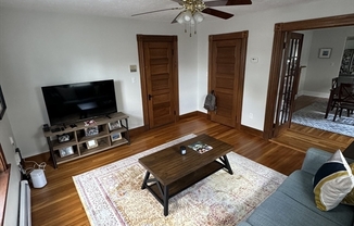 2 beds, 1 bath, 1,100 sqft, $2,750, Unit 2A