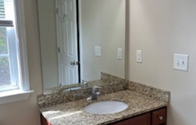 1 bed, 1 bath, 920 sqft, $1,200, Unit 316C
