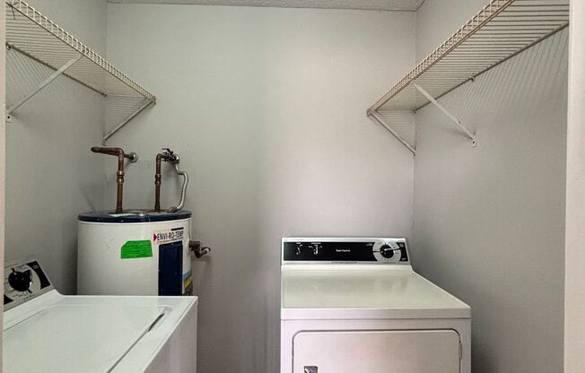 1 bed, 1 bath, 560 sqft, $745, Unit J63