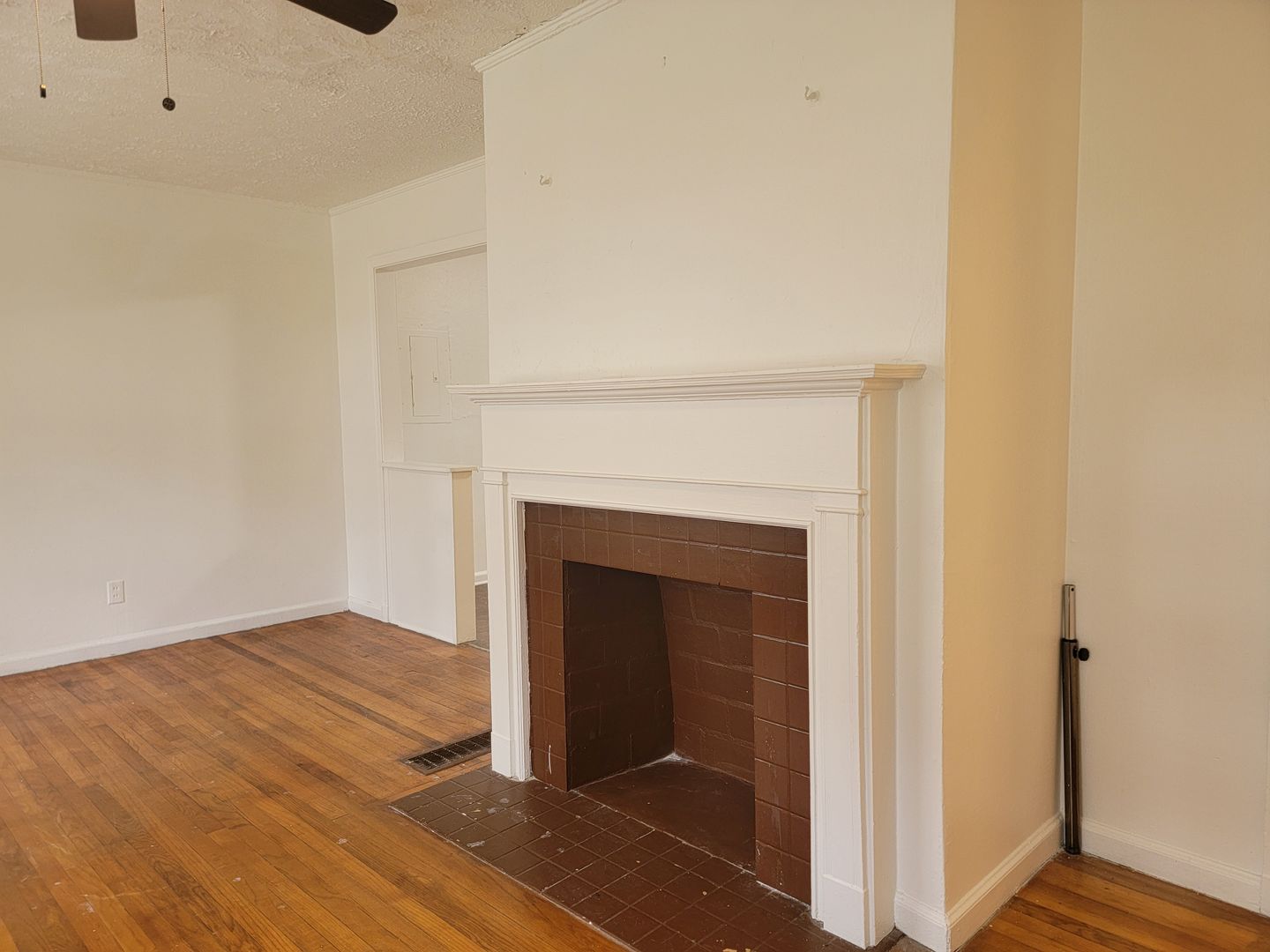 Affordable Living $1100 - Marta, AUC and Close to Downtown Atlanta