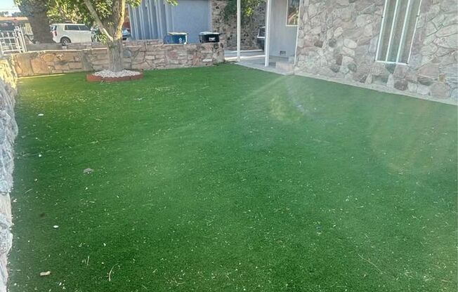 1819 Harding St, North Las Vegas, NV 89030
