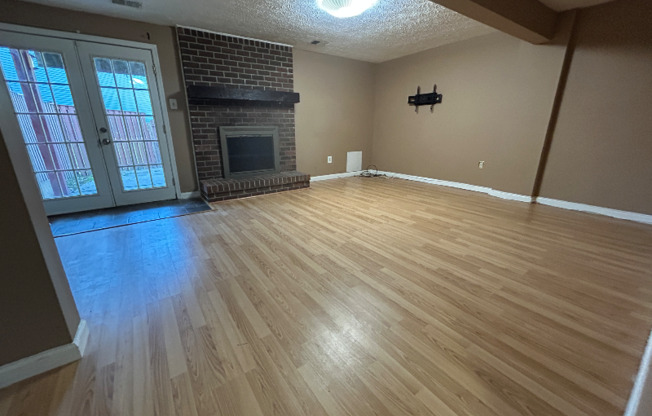 8551 CASTLEMILL CIR