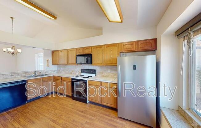 6823 KASSON DR