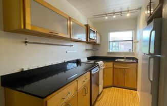 3 beds, 1.5 baths, $1,100, Unit UNIT 9Y